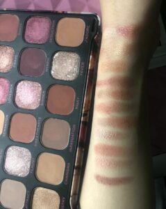 Makeup revolution eyeshadow palette