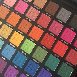 Large eyeshadow palettes