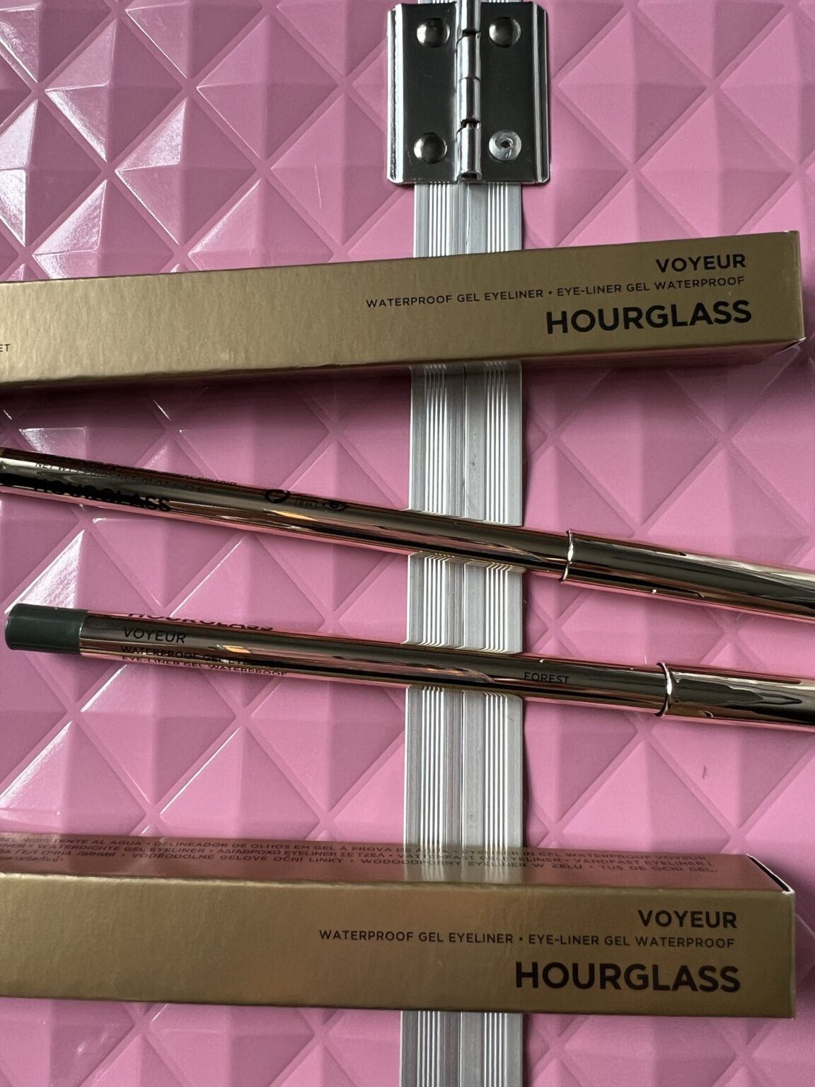 Hourglass eyeliner voyeur waterproof gel eyeliner! Makeup Me